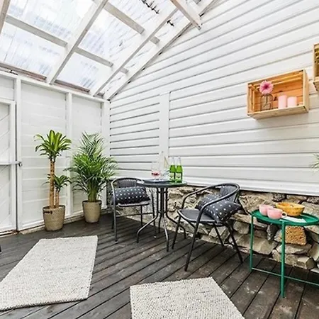 Homestay szállás Ledig Rom I Enebolig Sentralt I
